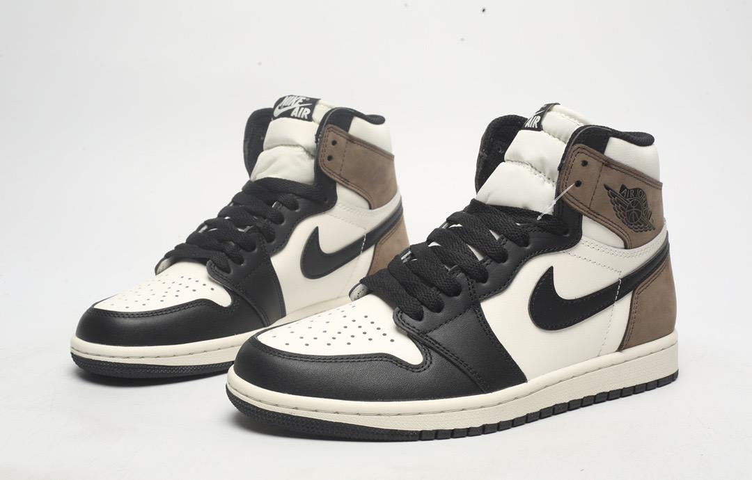 Air Jordan 1 Dark Mocha