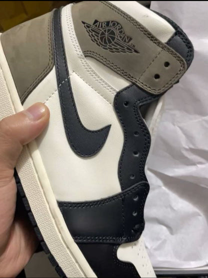 Air Jordan 1 Dark Mocha