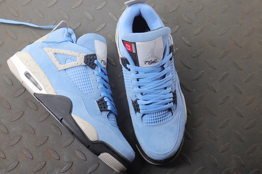 Air Jordan 4 University Blue